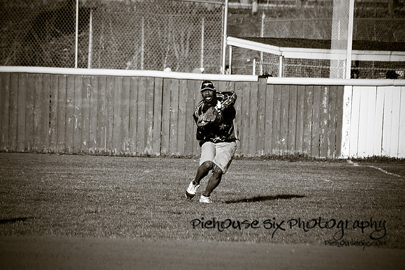AT making the play in RF
